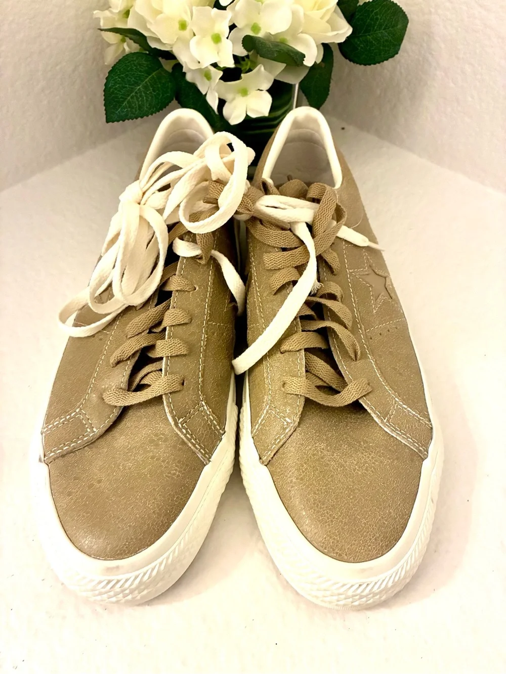 NWOT men’s Converse one star sneakers size 11